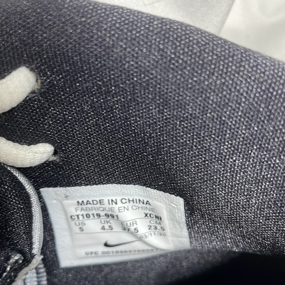 Custom Nike By You, Kyrie - Picture 5 of 5